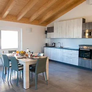 https://attico-bella-vista.it-lombardy.com